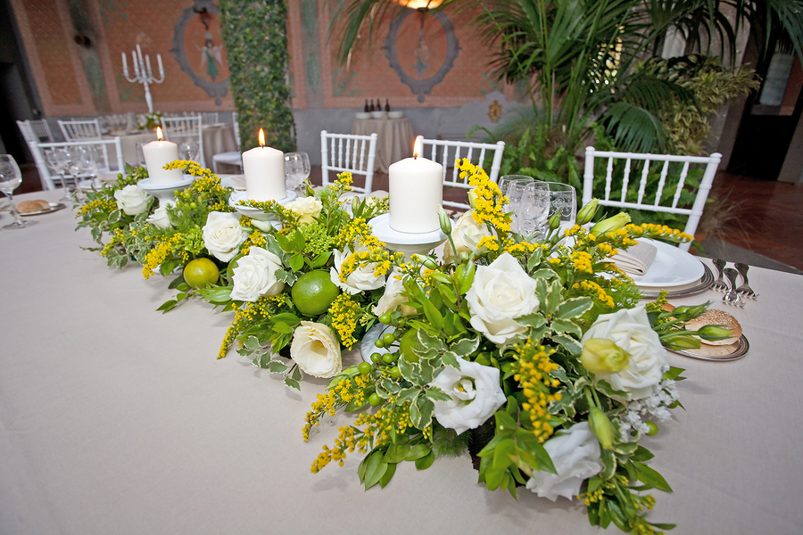Floral arrangements for wedding